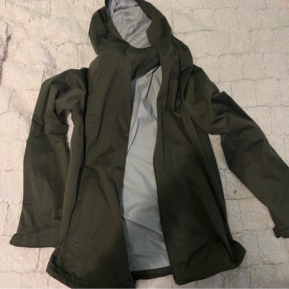 North face windbreaker